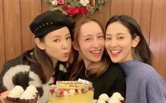 国产AV一区二区三区传媒